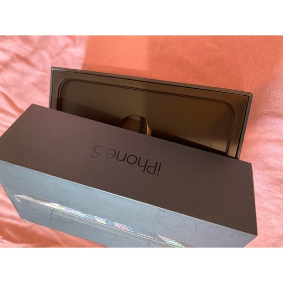 Iphone 5 Box - Picture 2 of 6